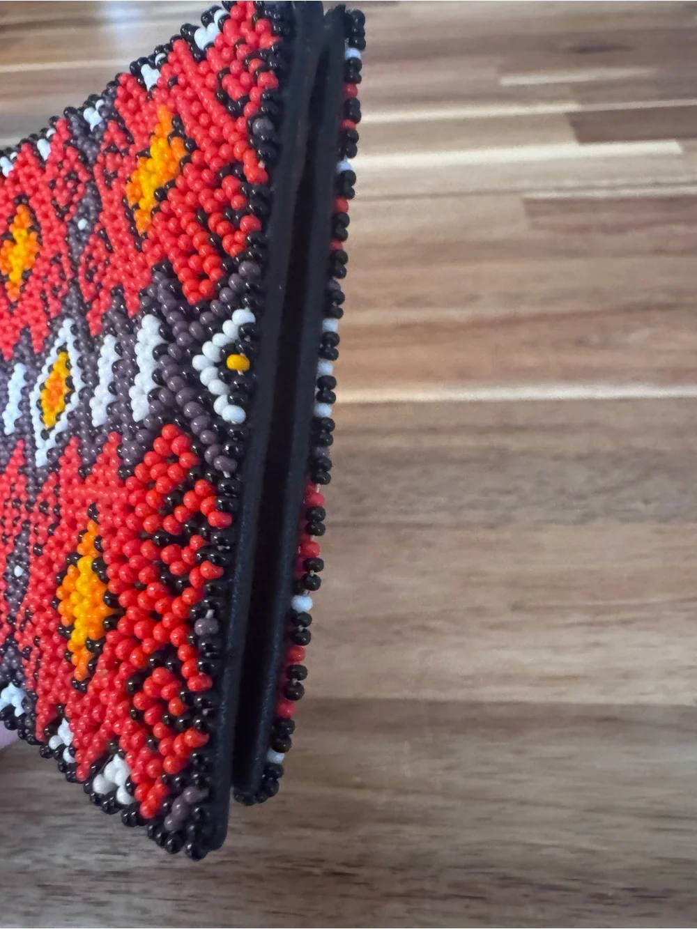 Seed Beaded Men’s Bifold wallet with Geometric design genuine cowhide